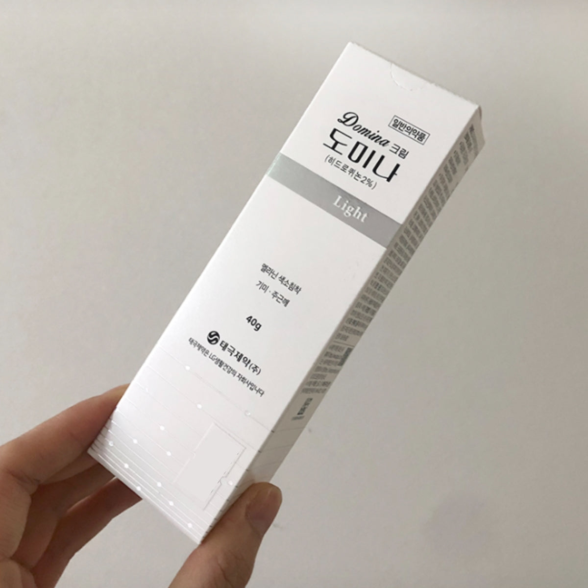 TAEGEUK DOMINA Light Cream 40g Hydroquinone 2% Spots Freckles Black Dark Spots Melanin Pigmentation from Seoul, Korea