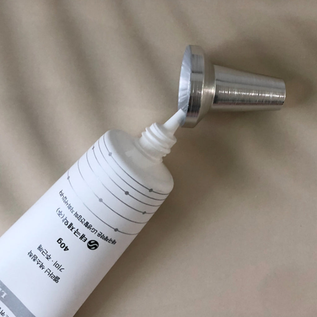 TAEGEUK DOMINA Light Cream 40g Hydroquinone 2% Spots Freckles Black Dark Spots Melanin Pigmentation from Seoul, Korea